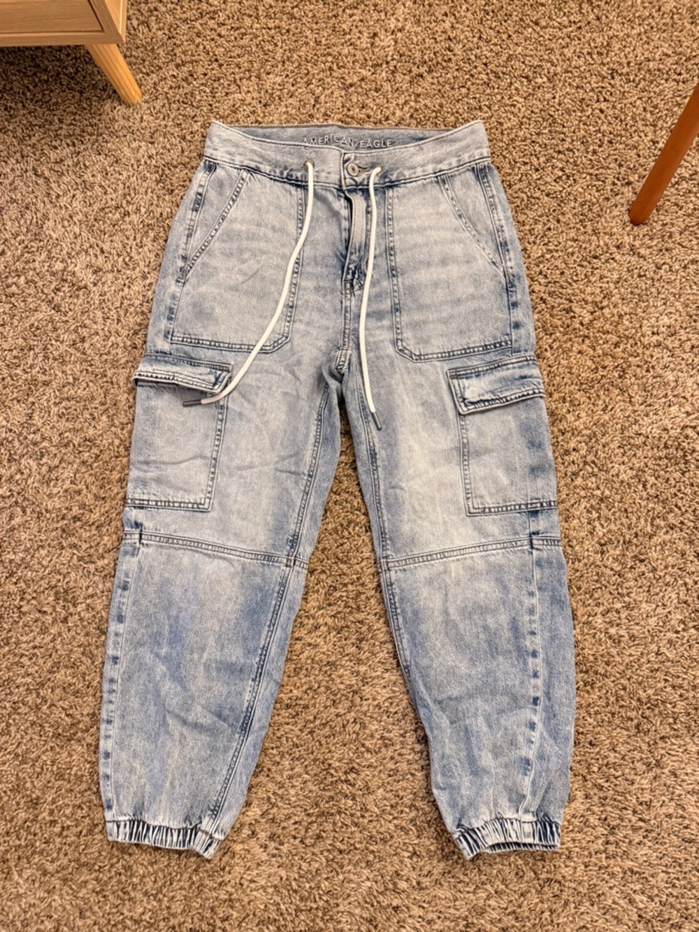 American Eagle Outfitters Light Wash Cargo Jogger Jeans